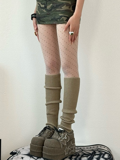 Strumpfhose mit gepunktetem Rautenmuster in Grau/Weiß/Braun