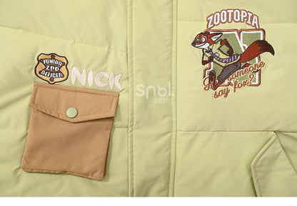 グリーンの厚手フード付きジャケット