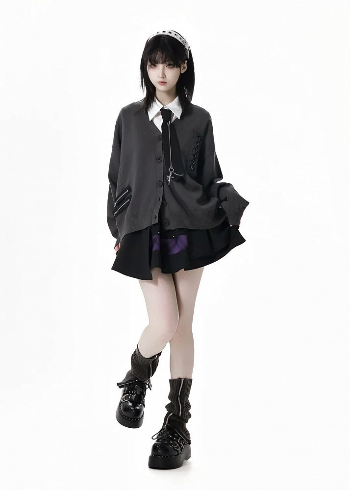 グレーのVネック、ジッパーディテール、春ニットカーディガン