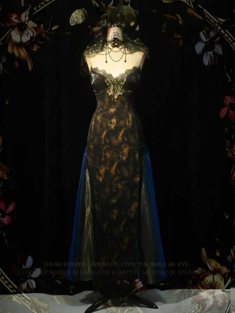 ブラック＆ゴールドのスリミングスリップドレス