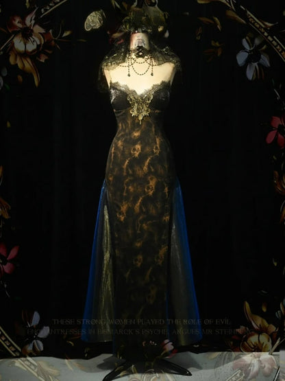 ブラック＆ゴールドのスリミングスリップドレス