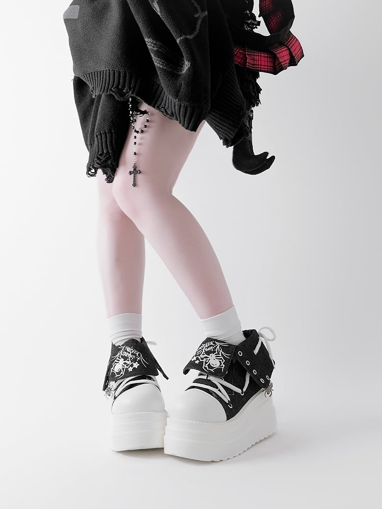 Schwarz-weiße Punk Spider Plateau-Sneaker