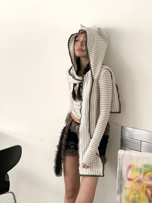 Devil Striped Scarf Trim Horn with Lace Pattern