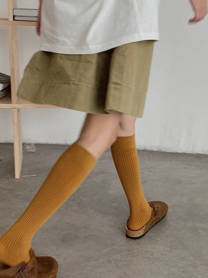 Mid-Calf Vertical Stripe Colors Cotton 8 Socks