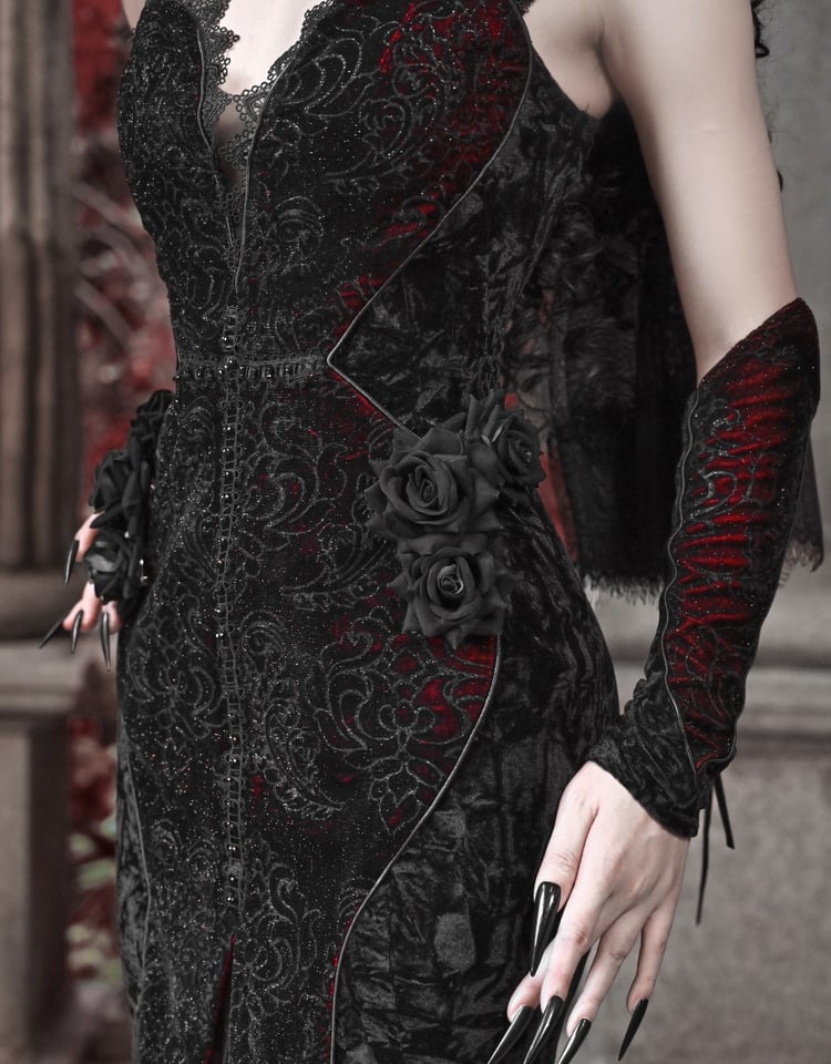 Tief romantisches Meerjungfrauenkleid mit herzförmigem V-Ausschnitt und Vampir-Gothic-Ausschnitt