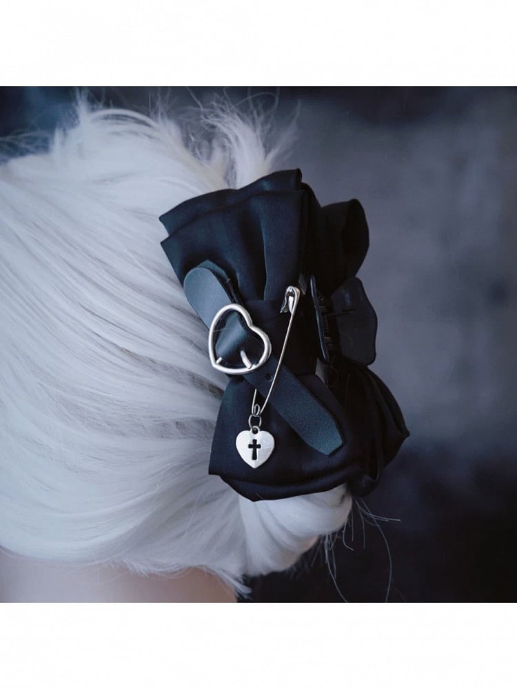 Black Hair Claw Clip with Heart and Bow Decoration - Strange Sugar