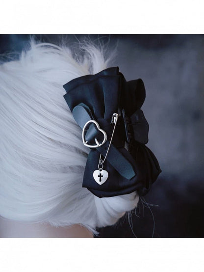 Black Hair Claw Clip with Heart and Bow Decoration - Strange Sugar