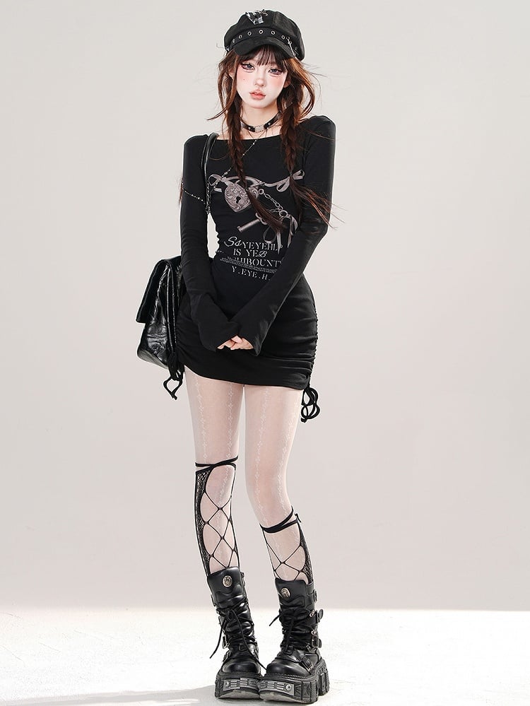 Schwarzes Minirockkleid mit Herz-Print und Kordelzug