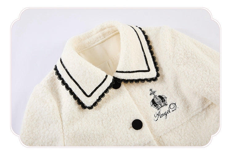 Black Heart-shaped White Embroidery Detail Woolen Pockets with Coat