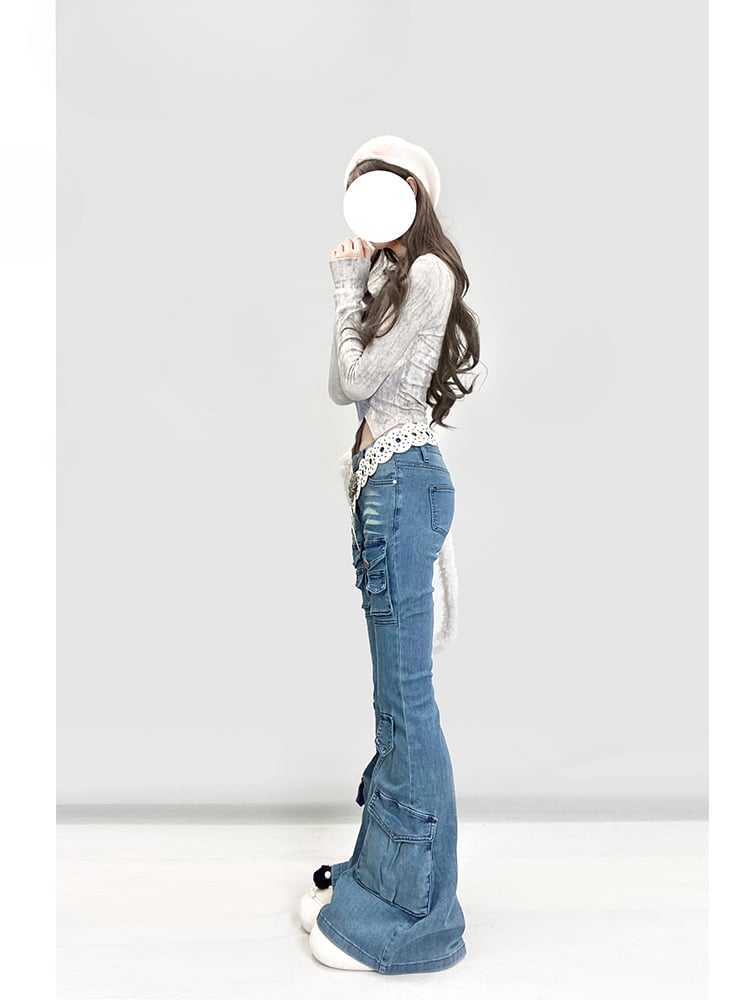 Y2K Vintage Hellblaue Low Waist Flared Denim Glamouröse Jeans mit Cargotaschen