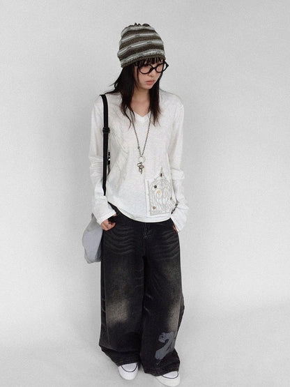 Vintage Y2K White Letter Print V-Neck Long Sleeve Top with Iron Gate Patch - innomoood