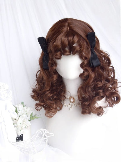 40 cm Perückenlänge mit Pony und braunen Locken