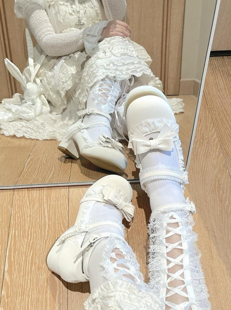 Mid-heel Sweet Lolita Off-white Shoes with Decorative Heart Snap & Bow Decor