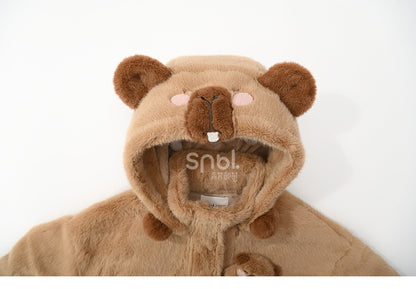 Niedlicher Capybara-verzierter brauner Plüsch-Kapuzenpullover