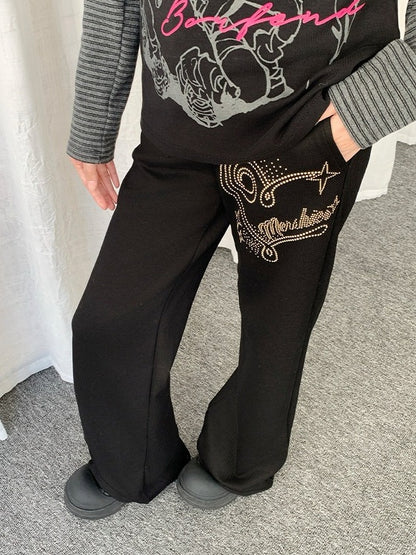 Casual Straight Leg Pants with Heart Rhinestone - Solkatt