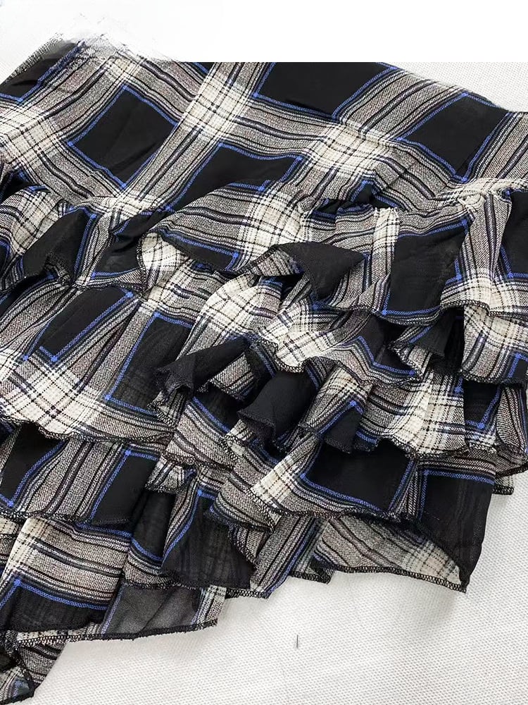 ヴィンテージな白黒チェック柄のアシンメトリーヘムのグラマラスなハイウエストティアードスカート