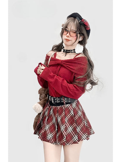 ワインレッドのオフショルダーネックラインニットセーター