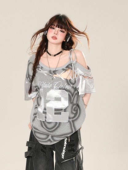 Graues Sport-T-Shirt mit Cut-Outs an der Schulter, Stickerei und Schnürdetail