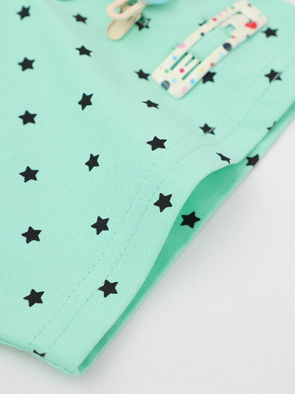 Green Star Print Tee with Stripe Shawl and Hairclip - Languid Park