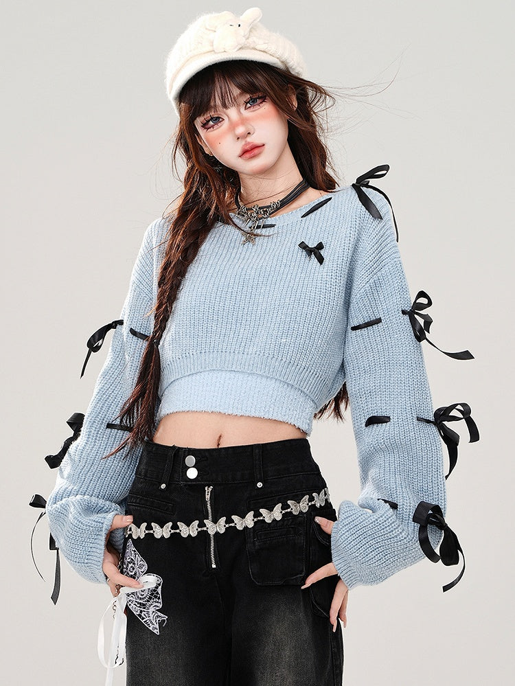 Blau/pinkes Set aus kurzem Pullover mit Schleifen an den Ärmeln und Camisole-Top