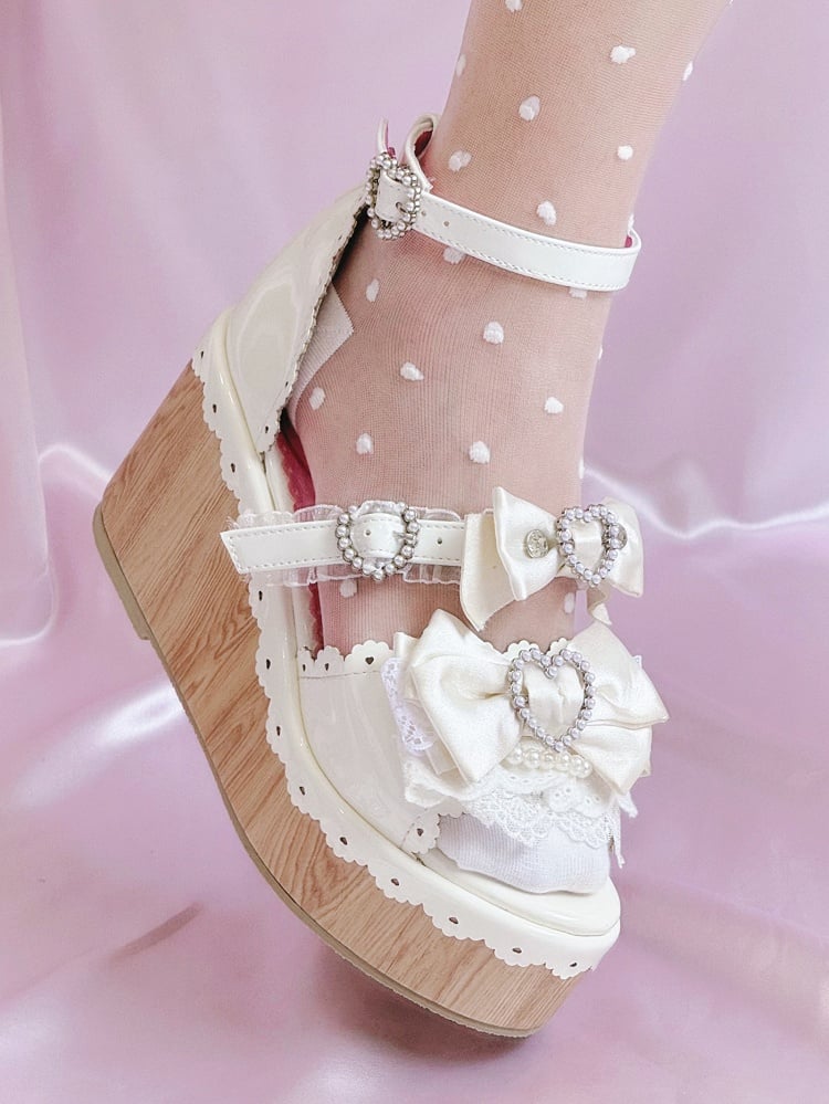 Sandalen - Lolita White Heart Plateau Perlenschnallen Old School