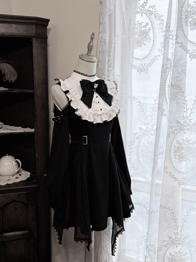 Dress Open Shoulder with Adjustable Heart Buckles and Handkerchief Hem and Jirai Kei Black White