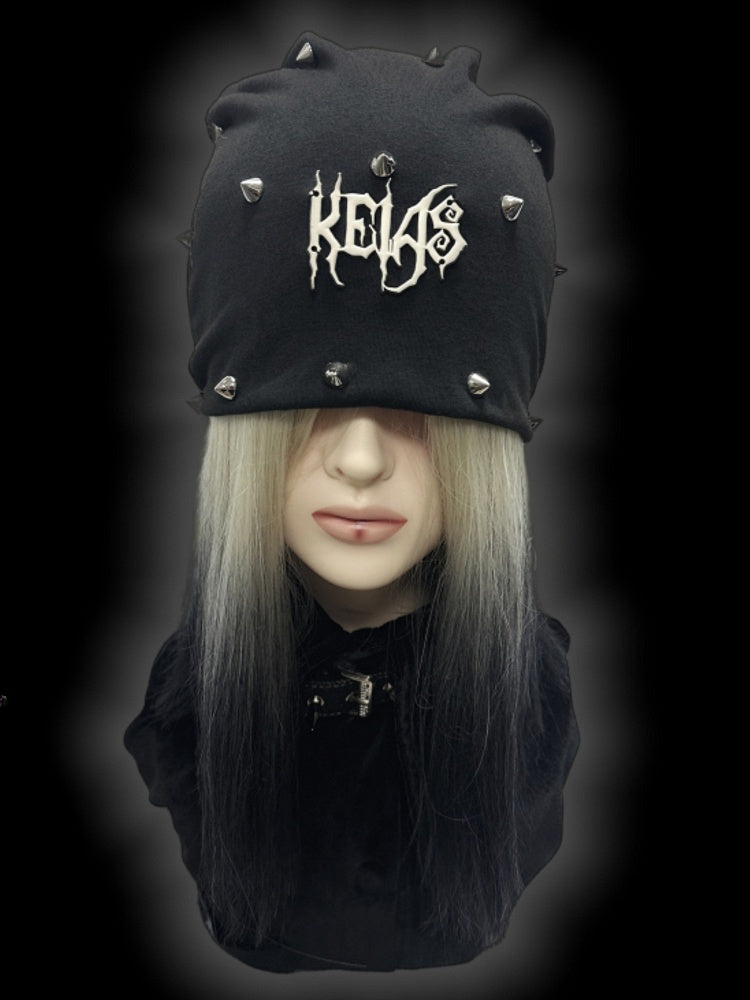 Y2K Schwarze Metallic-Buchstabendetails Nieten Punk Slouchy Beanie