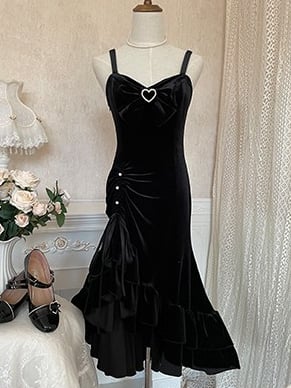 with Classic Accents Elegant Mermaid Black Bead Lolita Dress Button