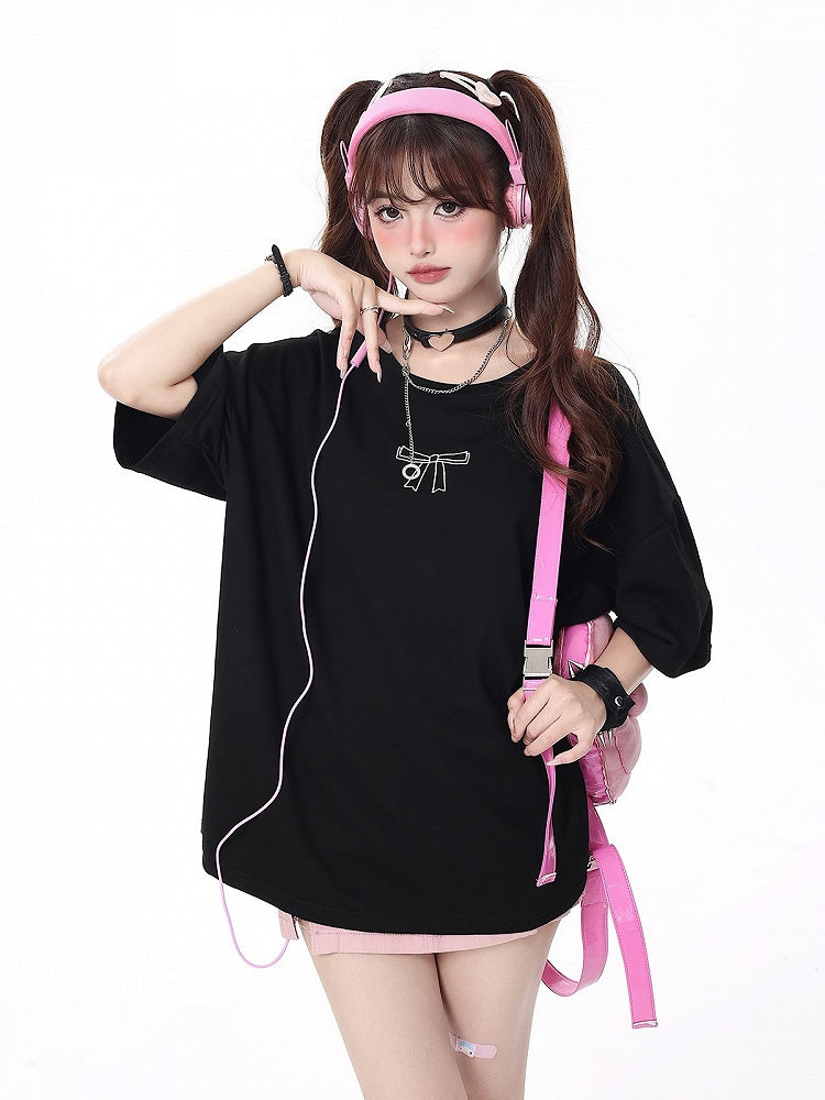 T-shirt with Details Multi-Color Black Ribbons Bow Lacing Back Print