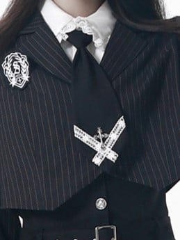 Lace Cross with Pre-Tied Accent Necktie Metal Black/Gray