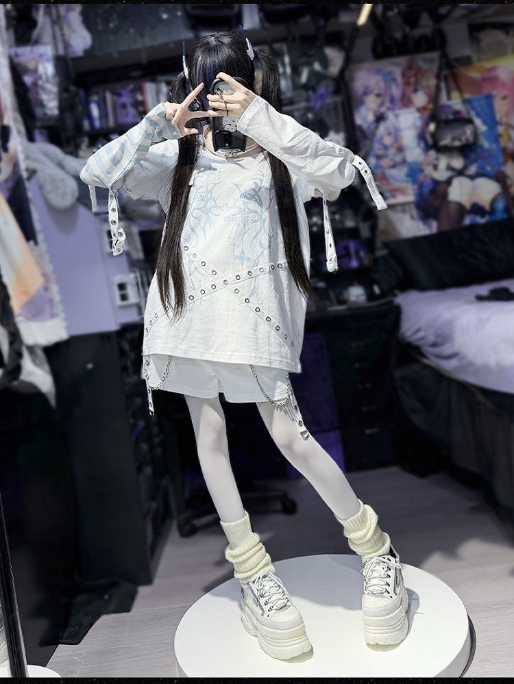 Strap Chain with Kei White/Black Decorations Jirai Shorts