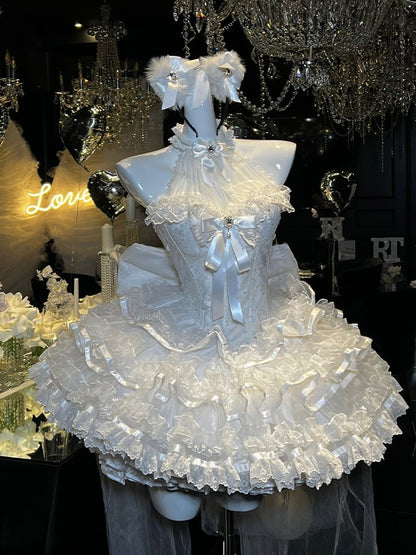 白い蝶とスパンコールのボディスイリュージョンホルターネックの花嫁シロドレス