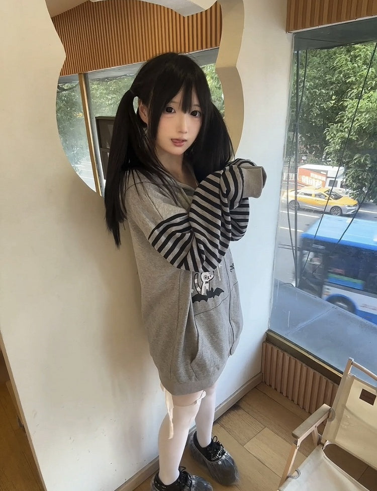 Alt-Culture Halloween-Themed Jacket Print Gray Zip-Up with Hood Cat-Ear