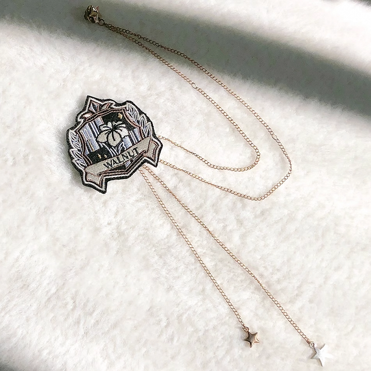 Stickabzeichen Floral Rot/Braun