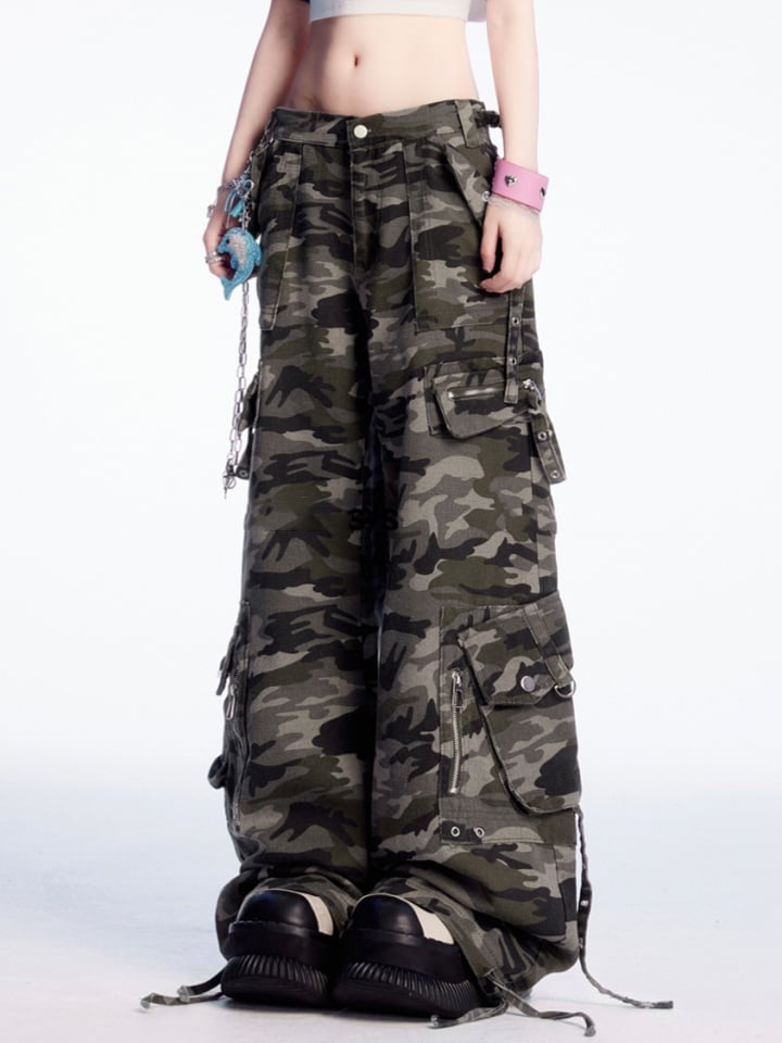 Cargohose mit weitem Bein, niedrige Taille in Camouflage, Vintage
