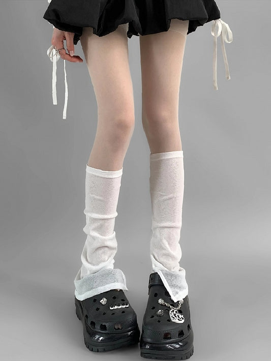 ホワイト/ブルーの袖、レッグカフス、スプリット