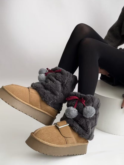 グレーのY2Kリボン付きプラッシュレッグウォーマー（ポンポン付き）