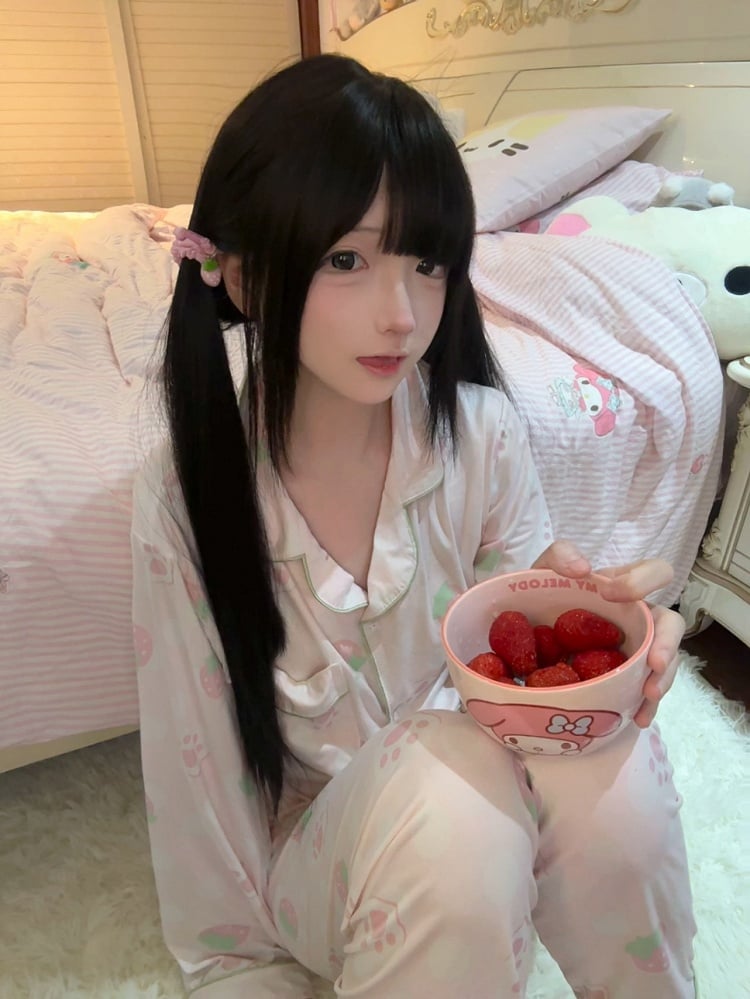 Set Strawberry Cat Light Pajama - Paw Print Pink