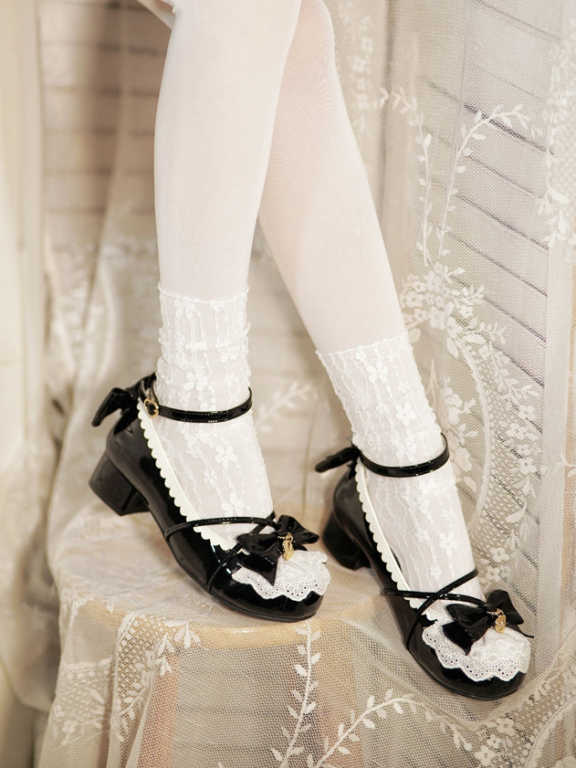 ロリータチャームレースボウデザインハートブラックトップトリムクリスクロス