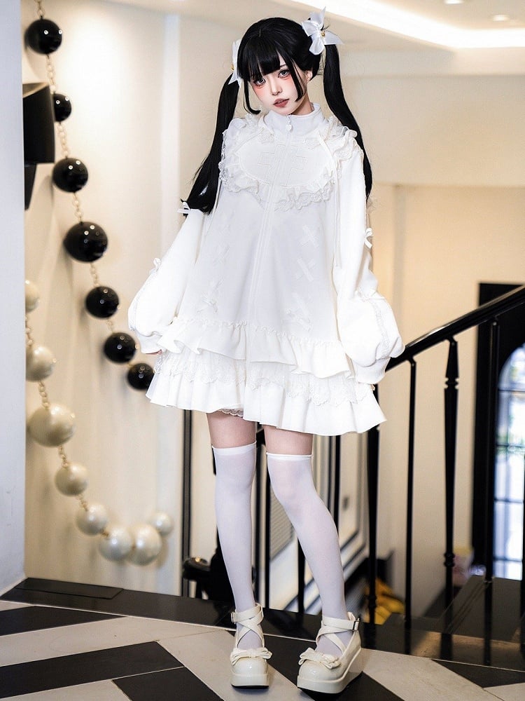 Weißes, hochgeschlossenes Goth-Kleid im Jirai-Kreuz-Stil mit Stickerei und Kei-Motiv