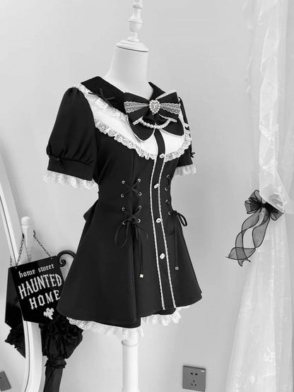 ジライ装飾ケイセット ホワイトレースアップウエストラインストーンミニドレス+ショーツ ブラックディテール