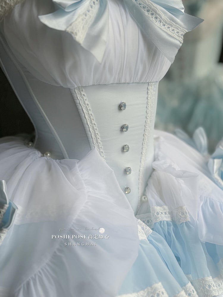 Blaues, trägerloses, bauschiges Balletcore-Kleid mit Taillenstäbchen