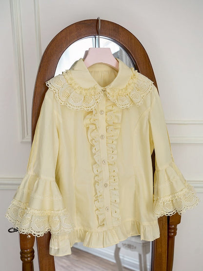 イエローのラウンドフラットカラーベルスリーブコットンブラウス