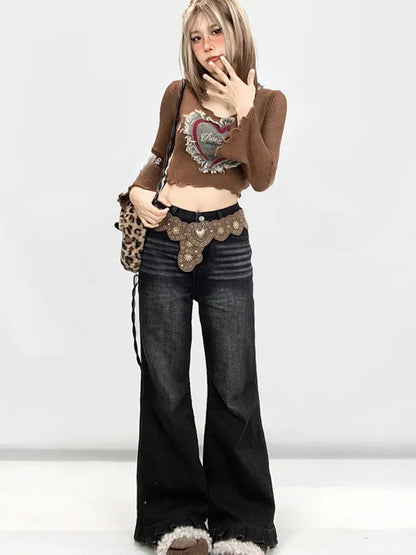 Schwarze Jeans mit weitem Bein und Rüschen