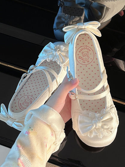 Sweet Janes Double mit Mary Satin-Finish Spitze Rüschen weiße Schleife PU Lolita Schnallen -