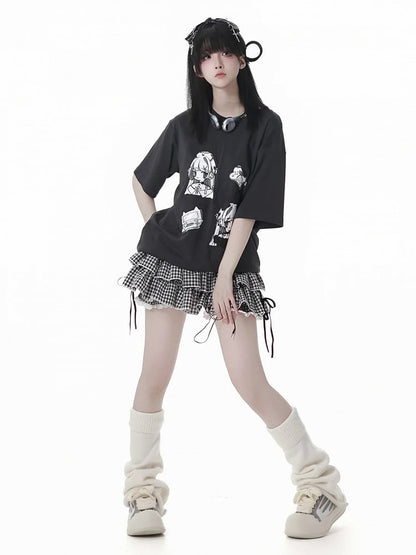 グレーTシャツ アニメガールプリント ホワイト/ダーク ラウンドネック コットン