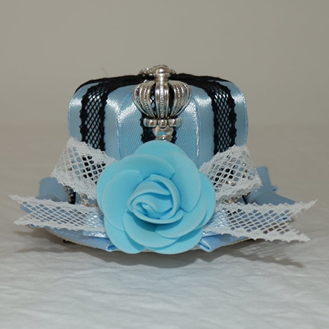 ブルー/ホワイトフローラルクラウンミニとデザイン装飾帽子ラインストーン
