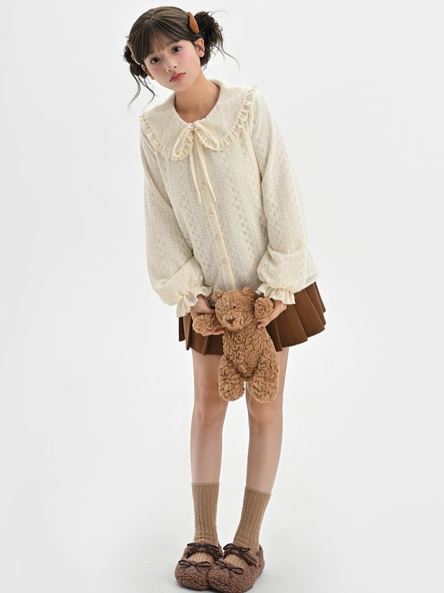 アプリコットのピーターパンカラー、バルーンスリーブ、レースブラウス