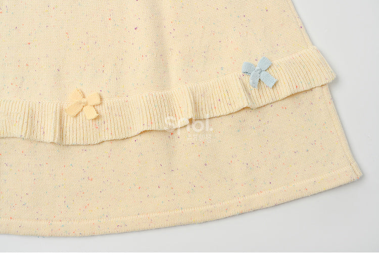 イエローのリボンがアクセントのハイウエストニットミディ丈スカート