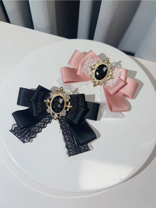 プレッピーなラインストーンの蝶ネクタイ